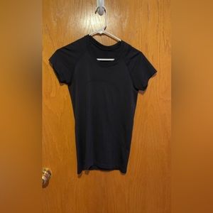 Black lululemon swifty tech size 4 worn twice with tag